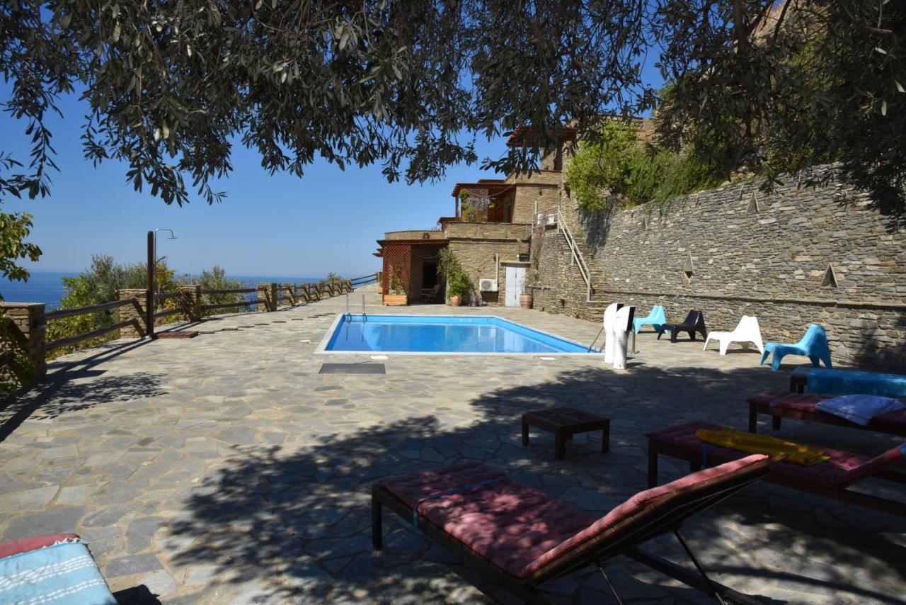 Andros Escape Condos Korthio Экстерьер фото